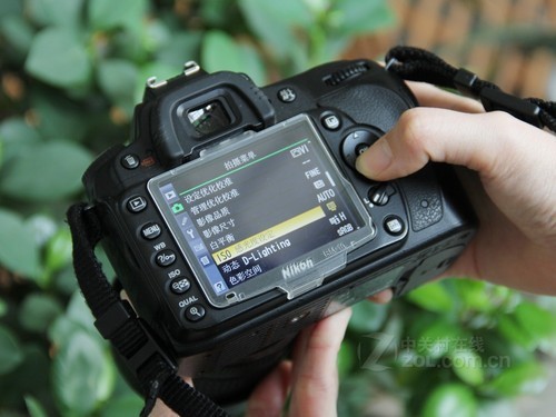 ῵ D90 ĻD 