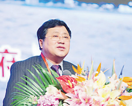 2012年11月3日,“收獲金秋”投資昆明年會簽約儀式,“國務院政策研究室趙錫永司長”發(fā)言