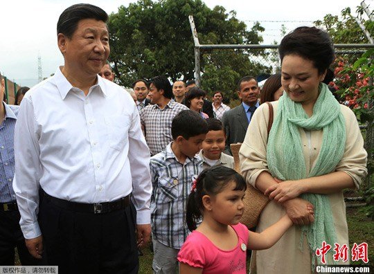 習(xí)近平走訪哥斯達(dá)黎加農(nóng)戶 品嘗農(nóng)戶自家咖啡