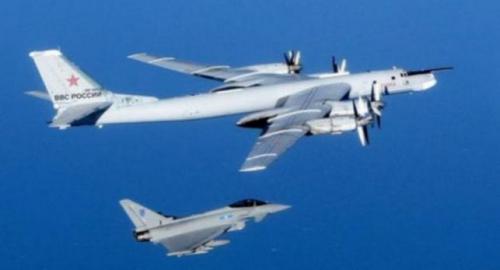 俄轟炸機(jī)遭英國(guó)空軍戰(zhàn)機(jī)攔截 飛經(jīng)挪威返回