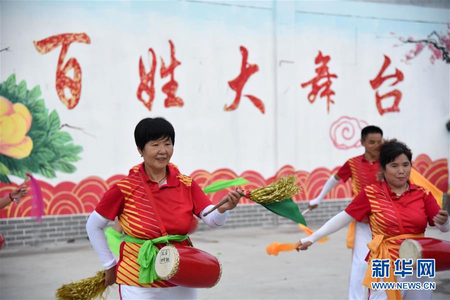 (新華全媒頭條·圖文互動(dòng))(12)收官之年確保圓滿收官——中央政治局會(huì)議傳遞2020年經(jīng)濟(jì)工作五大信號(hào)